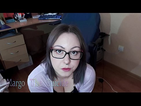 ❤️ Seksi djevojka s naočalama duboko siše dildo na kameri Porno fb u pornografiji hr.pornokey.ru ☑